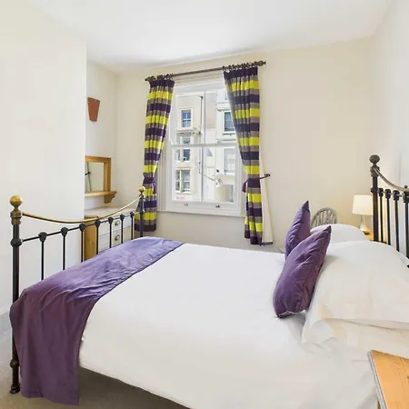 Host & - West Terrace * Whitby