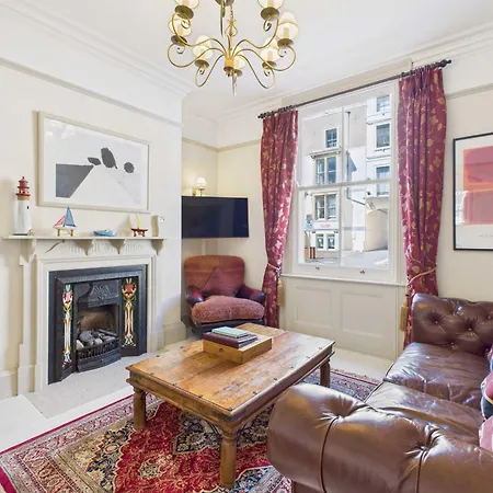 Host & - West Terrace * Whitby